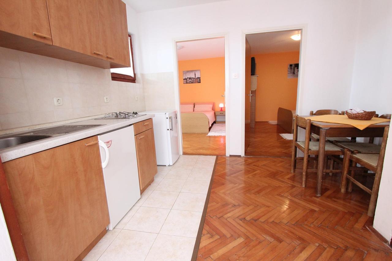 Apartments Tara Ровинь Экстерьер фото