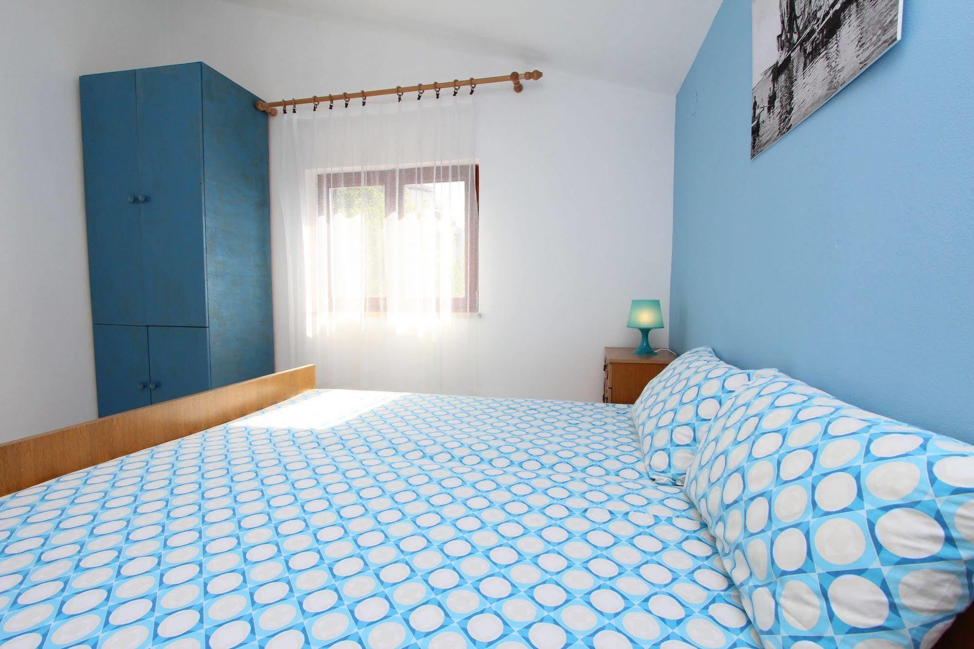 Apartments Tara Ровинь Экстерьер фото