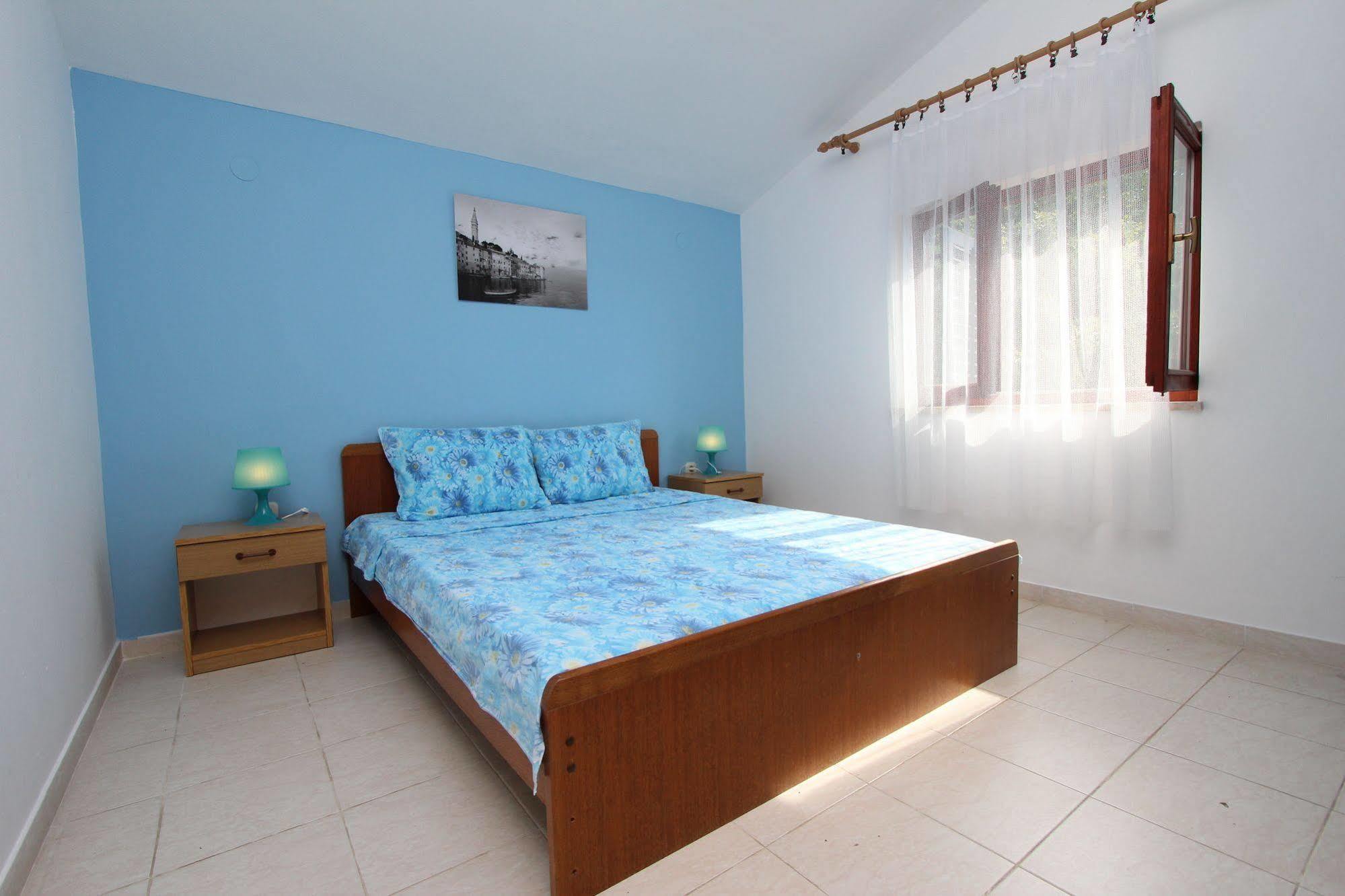 Apartments Tara Ровинь Экстерьер фото
