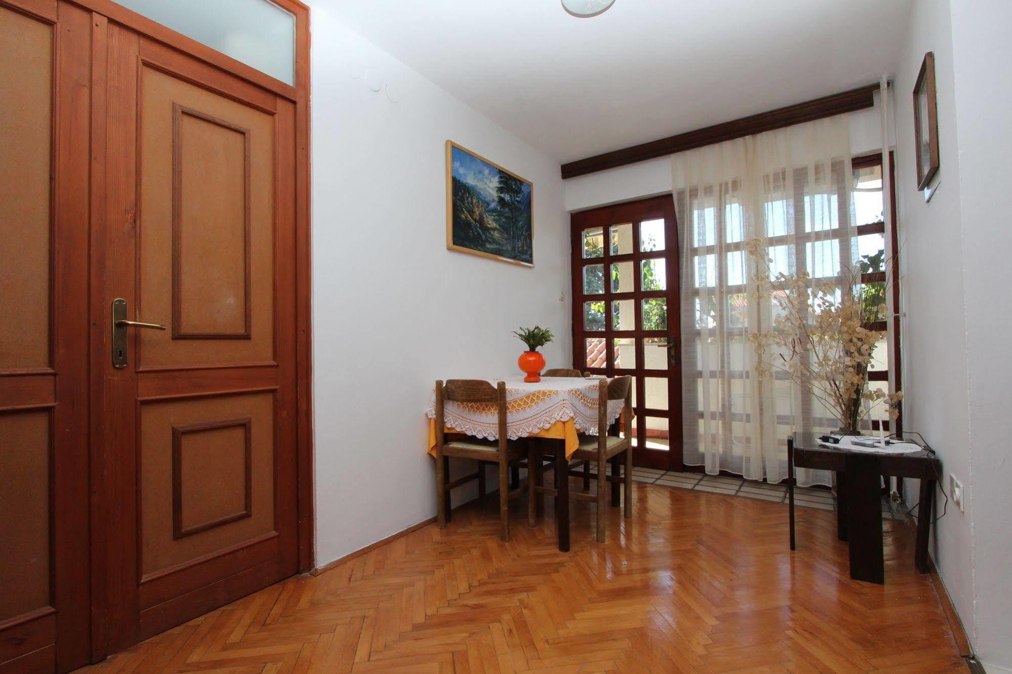 Apartments Tara Ровинь Экстерьер фото