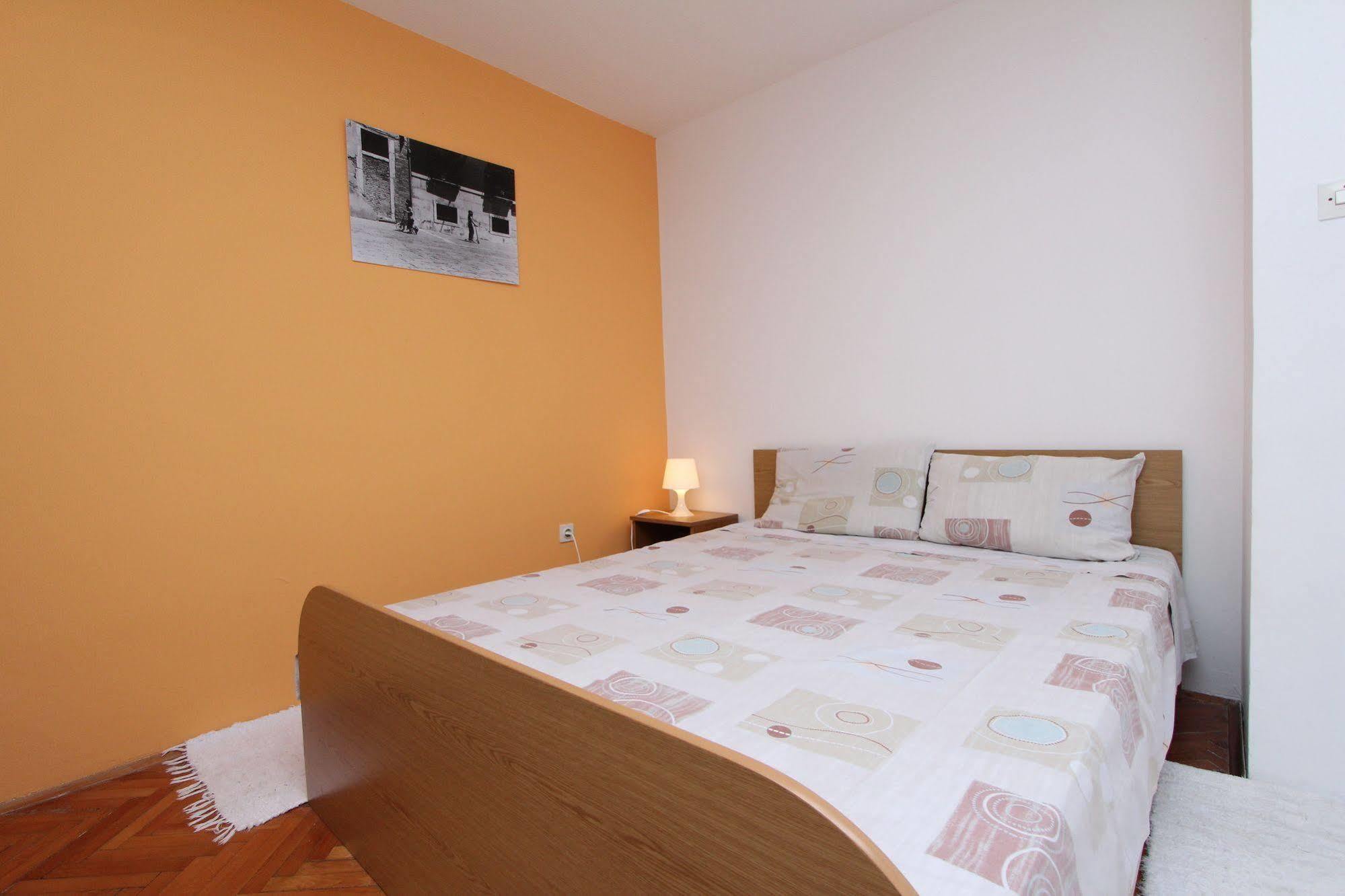 Apartments Tara Ровинь Экстерьер фото