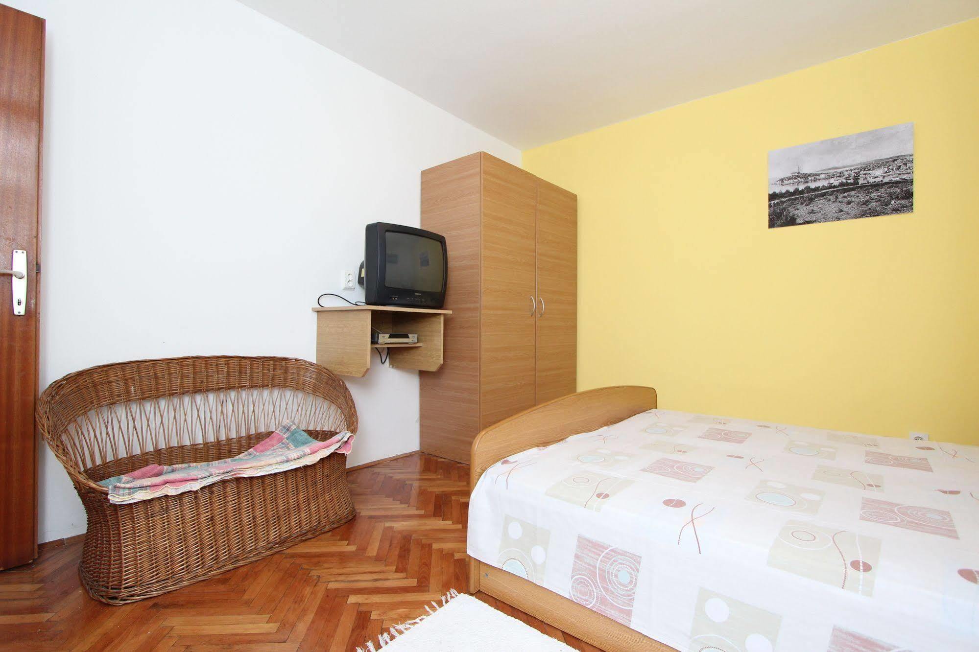 Apartments Tara Ровинь Экстерьер фото