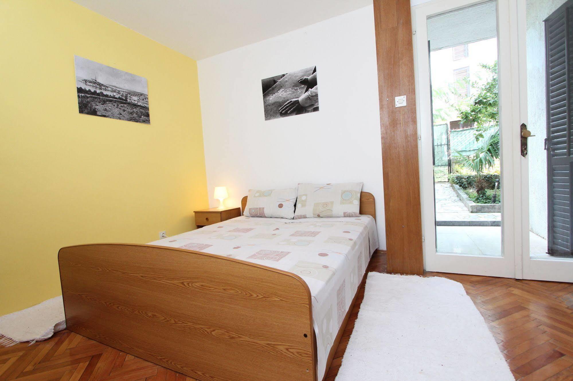 Apartments Tara Ровинь Экстерьер фото