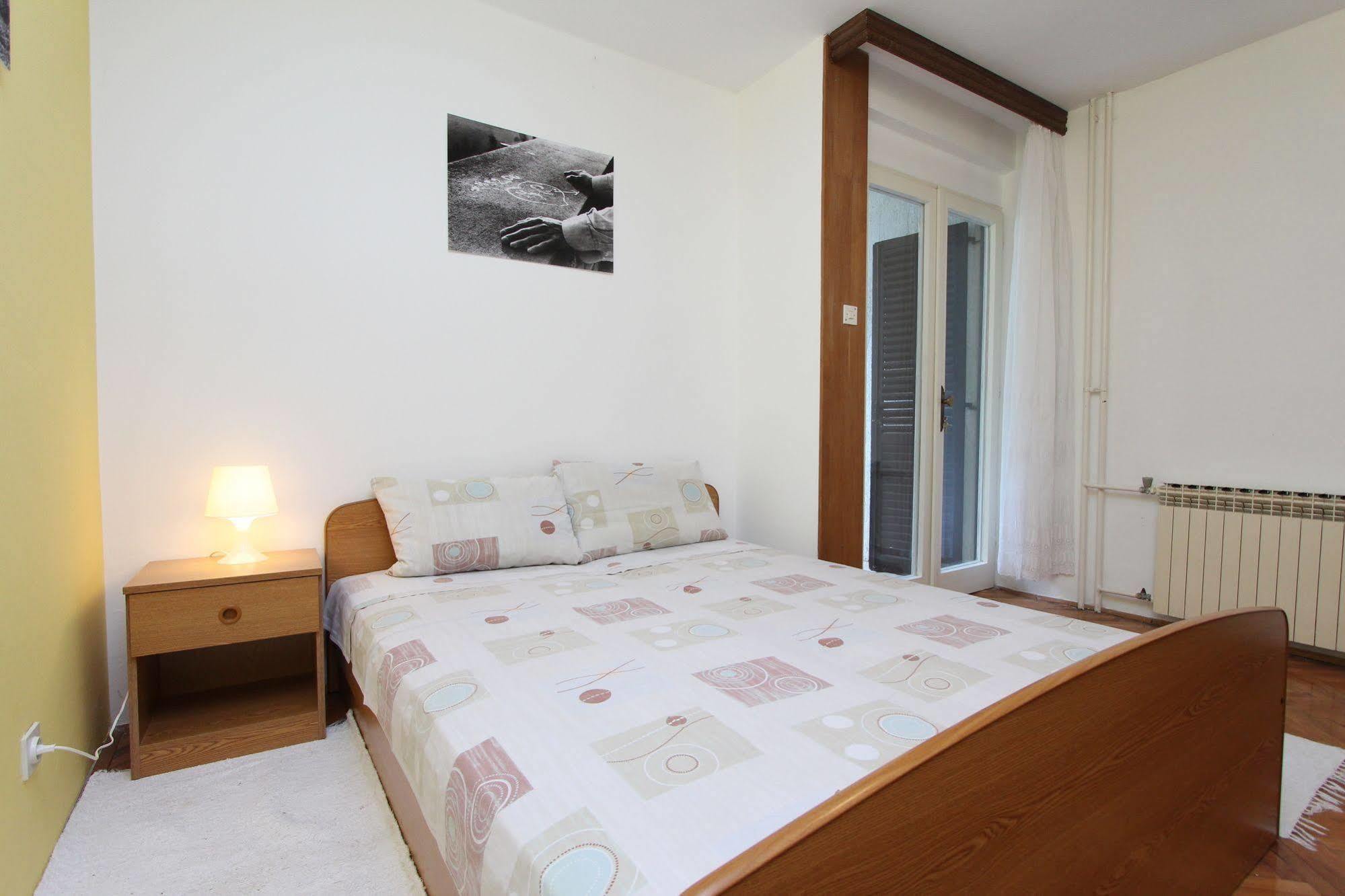Apartments Tara Ровинь Экстерьер фото