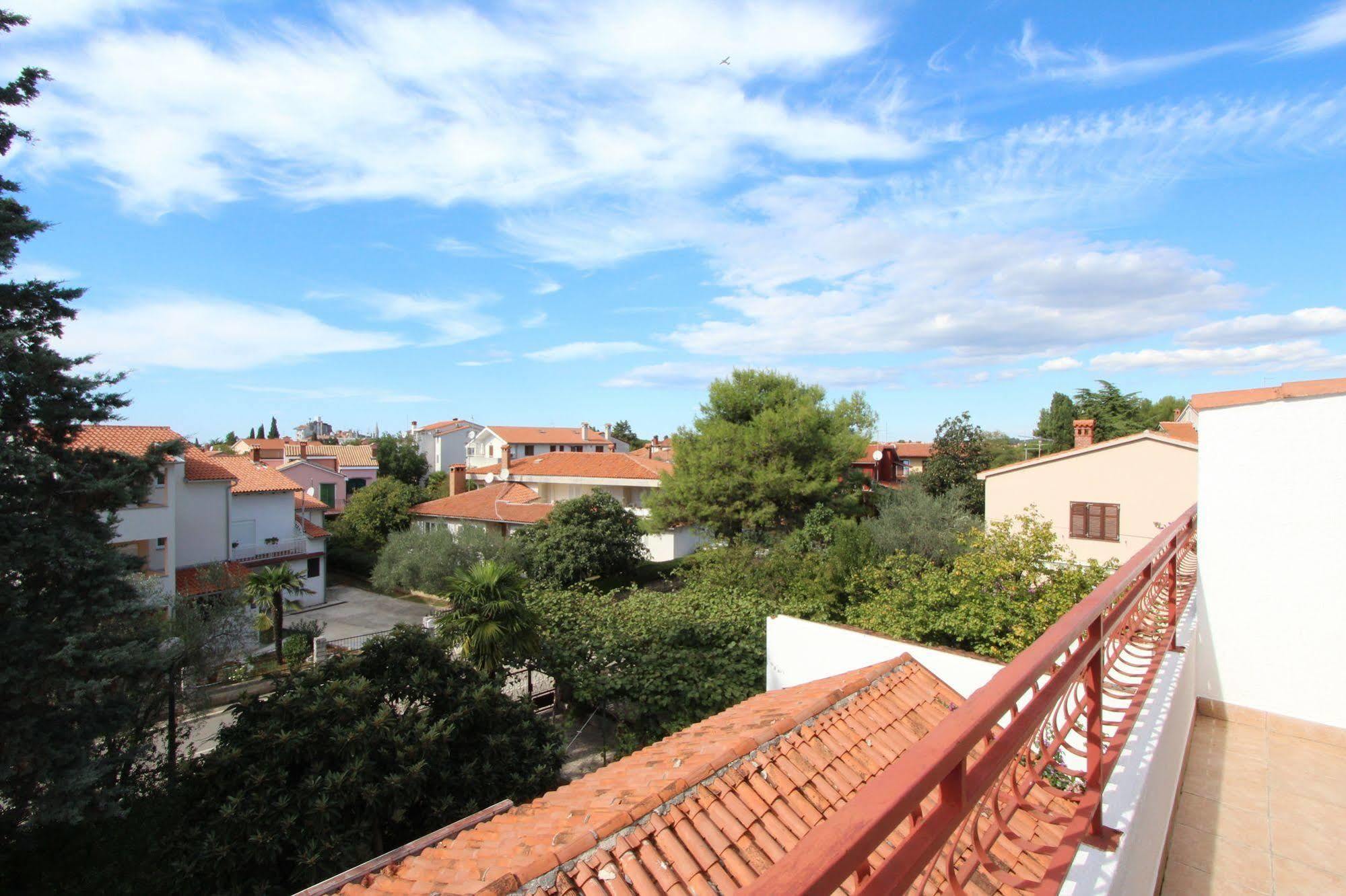 Apartments Tara Ровинь Экстерьер фото